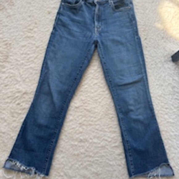 MOTHER The Insider Crop Step Fray Jeans - Picture 1 of 6